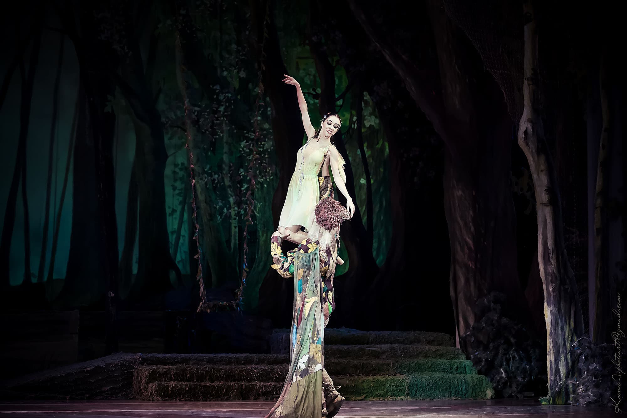The Forest Song A fragment from a ballet. Mavka - Kateryna Kukhar and Forester - Maxim Bernadskyi.